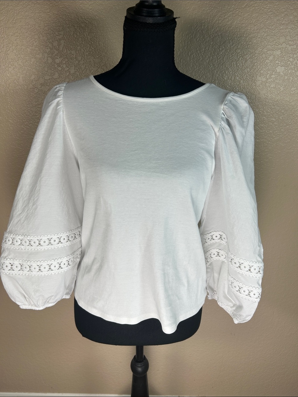 Ann Taylor White Puff Sleeve Eyelet Lace Top Size Small